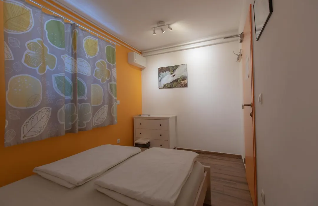 Hostel Soca Rocks-1